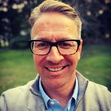 In my younger days, when my ribs and acne were both prominent, I went to an  unusual training meeting. It started with my manager asking a few of us to  play Risk