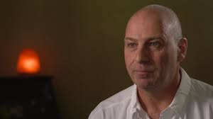 Des guérisseurs prétendent opérer des patients à mains nues