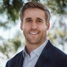 Andy Langdon's Instagram, Twitter & Facebook