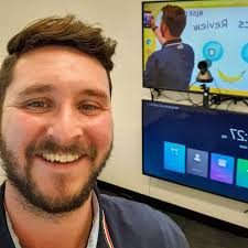 Alex Mcinnes's Instagram, Twitter & Facebook