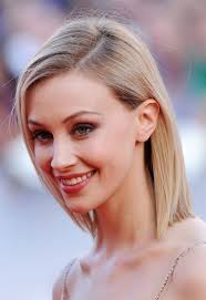 Birdman Or The Unexpected Virtue Of Ignorance Rotten Tomatoes Sarah Gadon Sarah Gadon Sleek Hairstyles Hair Styles