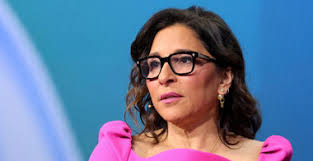 9-1-1: Nashville's LeAnn Rimes Reveals Surprising Detail About Her  Character: 'There's No Way!'