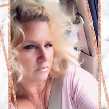 Sandra Waller (@sandrawaller7)