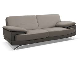 Avec une gamme complète de canapés et fauteuils de grande qualité, nous vous accompagnons dans le choix d'un modèle qui vous ressemble. Canape 3 Places Cuir Luxe Gris Et Anthracite Emotion