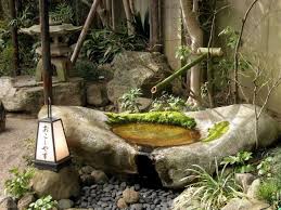 Fontaine Jardin En Pierre 25 Idees De Fontaine Decorative Fontaine De Jardin Jardin Japonais Jardin Asiatique