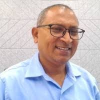 Yoshi Perera's Instagram, Twitter & Facebook