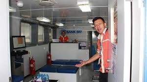 Teras Bri Kapal Menjangkau Layanan Perbankan Di Pulau Terpencil Kumparan Com