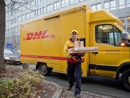 Dhl gehört seit 2002 zur. Dhl Fahrer Packt Aus Darum Werden Pakete Nicht Abgegeben Wohnen