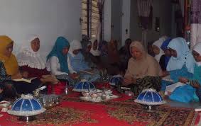 Menurut penelitian di jurnal cdc.gov, kekurangan zat besi dapat berisiko bayi lahir prematur dan selain dari suplemen, ibu hamil juga dapat memperoleh zat besi dari makanan. Tradisi Pembacaan Surat Yusuf Dan Maryam Bagi Orang Hamil