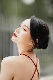 Điều này làm ảnh hưởng đến bộ phim của tôi, dẫn đến thua lỗ hơn 22 tỷ đồng , bà nói. Truc Anh Sinh Vien Greenwich Hoa Thien Tháº§n Trong Phim Má»›i Cá»§a Victor VÅ©