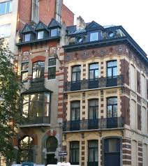 Bruxelles Belgique Square Gutenberg Maison De Style Eclectique De Trois Niveaux Sous Toit Mansarde 1886 Et Maison De Style Art Nouveau Concue En 1898 Par With Images Dream House Building Multi Story Building