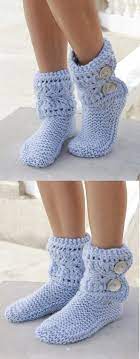 I realized that not everyone may want owls on their slippers. Over 50 Free Knitting Patterns For Slippers To Keep Your Feet Toasty