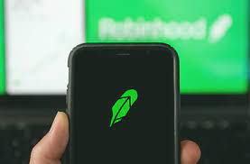 While robinhood attempts to offer the ability to link or fund a customer's account with as many financial institutions as possible, we cannot support the customer's ability to link their robinhood account with all financial institutions. Robinhood What To Know Before Investing Nextadvisor With Time