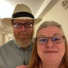 Laura Fox deadlifts 192.5kg at 73kg