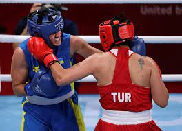 Türkiye, tokyo'da süren olimpiyat oyunları'nda iki madalyayı da garantiledi. Kadin Boksunda Ilk Busenaz Surmeneli Madalyayi Garantiledi 2020 Tokyo Olimpiyat Oyunlari Ntv