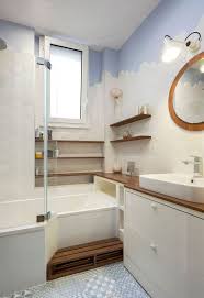 Vous avez ici la possibilité de joindre vos envies esthétiques de décoration à l'utilité du matériau de carrelage. Decorer Une Petite Salle De Bains Idees Deco Au Top Cote Maison