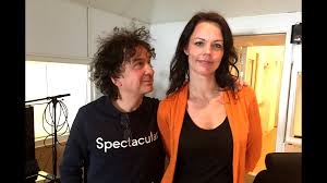 Efter tretton år som riksdagsledamot och i det socialdemokratiska partiets högsta ledning lämnade hon partipolitiken för. 1 Uggla Snackar Porr Med Politikern Veronica Palm 15 Maj 2015 Magnus Uggla Den Angslige Reportern Sveriges Radio