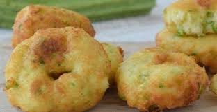 Boulettes De Poulet Et Riz A Tomber Par Terre Le Repas Familial Par Excellence Recette Plat Rec En 2020 Recettes De Cuisine Recette Cuisine Facile Recette De Plat