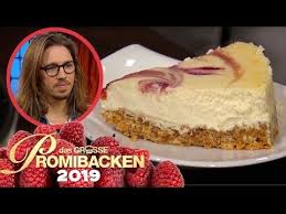 Gil Ofarim Backt Einen Saftigen Cheesecake Verkostung Das Grosse Promibacken 2019 Sat 1 Tv Youtube Das Grosse Backen Rezepte Das Grosse Backen Backen