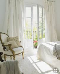 5 Elements To Create A Dreamy White Bedroom Anns Liee Master Bedroom Inspiration Home Dreamy Bedrooms