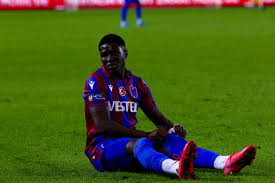 Bilal başacıkoğlu devre arasında ayrılıyor.trabzonspor'da beklentilerin çok uzağında kalan bilal için süper lig ekiplerinden denizlispor'un devrede olduğu öğrenildi. Trt Spor Trabzonspor Da Bilal Basacikoglu Steven Plaza Facebook