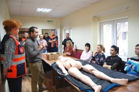 La data de 26 mai a.c., în jurul orei 20.44, un bărbat, în vârstă de 61 de ani, a condus un autoturism pe strada theodor burada, acesta pătrunzând în intersecția cu bulevardul i.c.bratianu pe culoarea verde a. Serviciul JudeÈean De AmbulanÈÄ Face AngajÄri Salarii Mai Mult Decat AtrÄgÄtoare