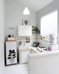 Berbeda dengan bebatuan marmer yang di tambahkan ketika membuat lemari dapur ada bagian lain yang bisa di tambahkan. Desain Dapur Minimalis