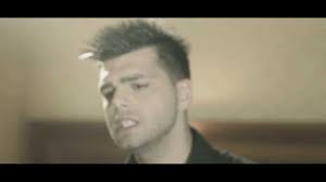 Questo piccolo grande amore è una delle più note canzoni di claudio baglioni, da lui scritta ed … spartito per pianoforte (qui trovate testo e accordi di questo piccolo grande amore). Grande Amore Mio Wikitesti