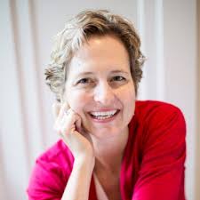 Catherine Porter (@porterthereport)