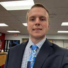 Illinois fans everywhere, join us in wishing a very Happy Birthday to our  very own Director of the Marching Illini, Barry L. Houser! 🔶🔷  #MarchingIllini