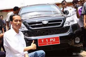 Foto Lirik Proton Bikin Mobnas Jokowi Diprotes Netizen Lewat Meme Merdeka Com