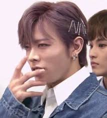 Yuta With Those Hair Pin Is Gorgeous 3 Hair Pins Hair Up Hairstyles