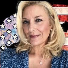 Eleanor Wolf's Instagram, Twitter & Facebook