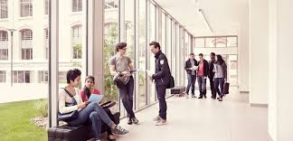Classement 2016 Des Ecoles De Commerce Post Bac En 5 Ans Esce Paris Lyon Challenges