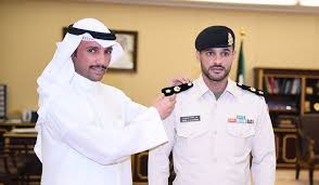 واستهلّ بدر أحمد المطوع (الصورة المُدرجة أدناه) مشاركاته مع منتخب الكويت عام 2003، وسجّل 56 هدفا. Ø§Ù„Ø±Ø¦ÙŠØ³ Ø§Ù„ØºØ§Ù†Ù… ÙŠÙ‚Ù„Ø¯ Ø¨Ø¯Ø± Ø§Ù„Ù…Ø·ÙˆØ¹ Ø±ØªØ¨ØªÙ‡ Ø§Ù„Ø¬Ø¯ÙŠØ¯Ø©
