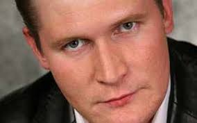 В 1998 году окончил иркутское театральное училище по. Ivan Mamonov Biografiya Filmografiya Foto Lifeactor Ru