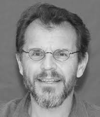 Robert Hormell's Instagram, Twitter & Facebook