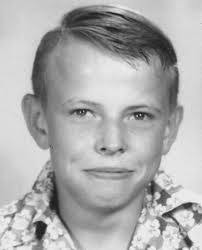 Merle Swain's Instagram, Twitter & Facebook