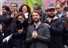 Nuestra apuesta es constituir nuevos sectores políticos, la actual institucionalidad en chile no da el ancho para contener las demandas del movimiento. Jorge Sharp Lanza Candidatura A La Alcaldia De Valparaiso Acompanado De Gabriel Boric El Martutino Cl Noticias De Valparaiso Y Vina Del Mar