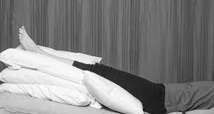Why Sitting At Home Can Be Dangerous To Your Health Swollen Feet Swollen Legs Swelling Feet