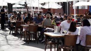 Se presenta la evolución de los casos activos y la tasa de incidencia de covid en las comunas de la región metropolitana en fase 2 y 3. Klc60c9nxnmcom