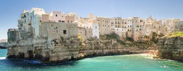 Liberi di vivere la vacanza in piena autonomia: Scopri Torre Dell Orso E Il Salento Villaggio Club La Brunese