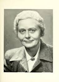 Margery Lyon's Instagram, Twitter & Facebook