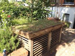 Succulent Roof Top Planter To Disguise Bins Little Garden Planters Succulents