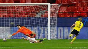 2020/21, octavos de final, partido de vuelta. Champions League Haaland Heroics Give Dortmund The Edge Against Sevilla Sports German Football And Major International Sports News Dw 17 02 2021