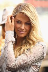 Livia Thomas (liviathomas96)