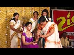 Watch puthanilanjikk the wedding song from 'mylanchi monchulla veedu' a musical entertainer starring sk productions comes now with new video creation audio song song/name : Knanaya Wedding Mylanchi Ideel Youtube