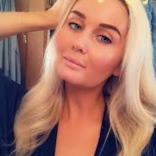 Ellen Linder (@Elleenlinder)