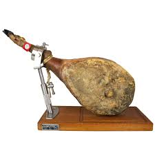 Prosciutto From Cinta Senese Breed Dop Hand Sliced Buy