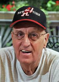 Ballplayer Tom McAvoy dies at 74